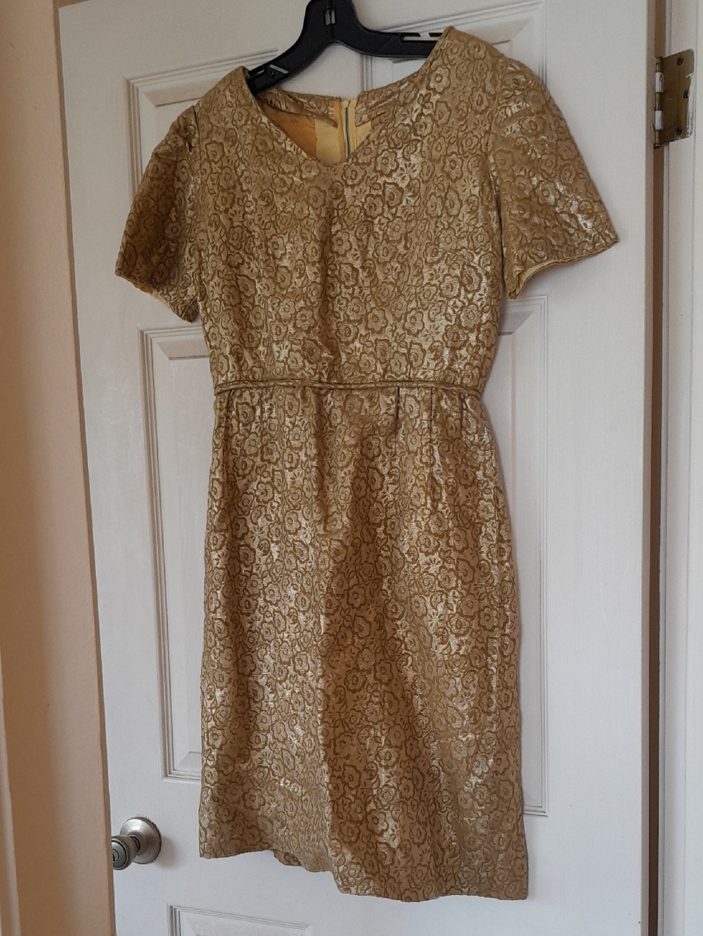Beautiful Vintage Retro Gold Brocade Floral Antique Dress lurex